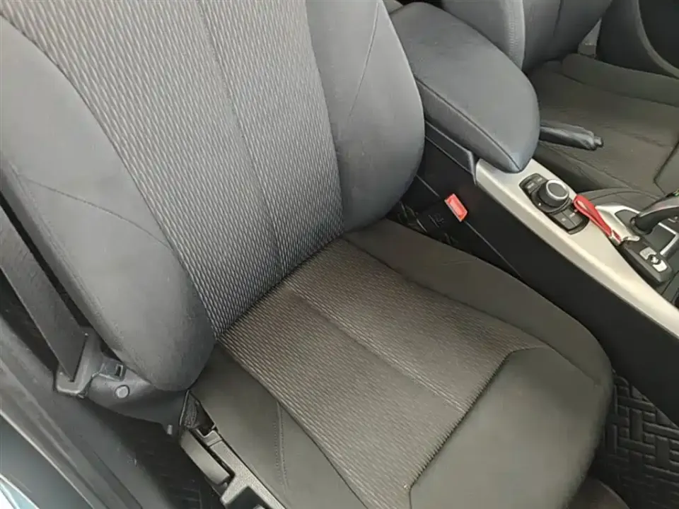 BMW 1 Series (Import)