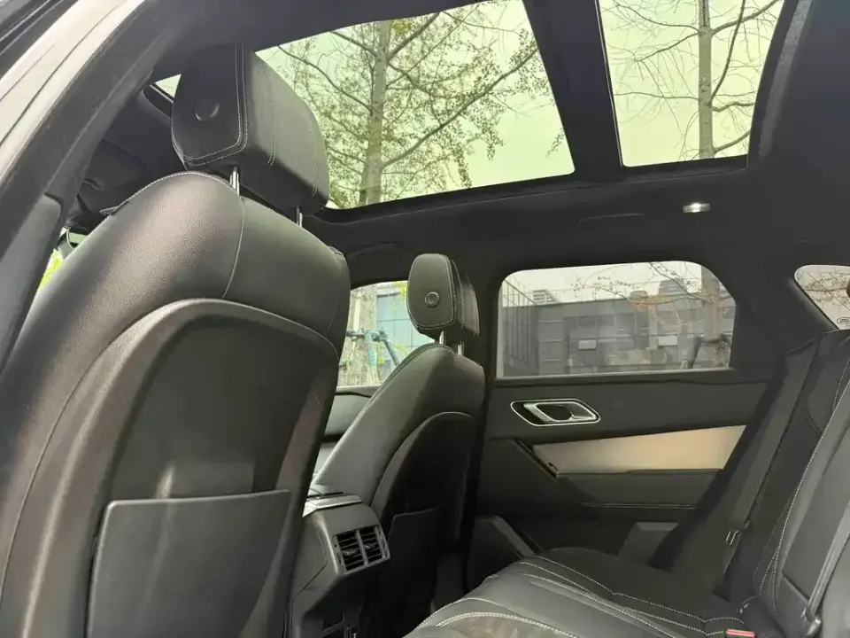 Land Rover Velar