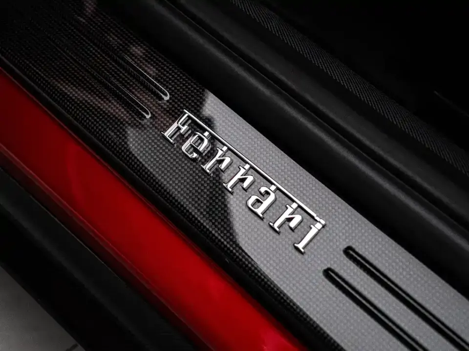 Ferrari 812