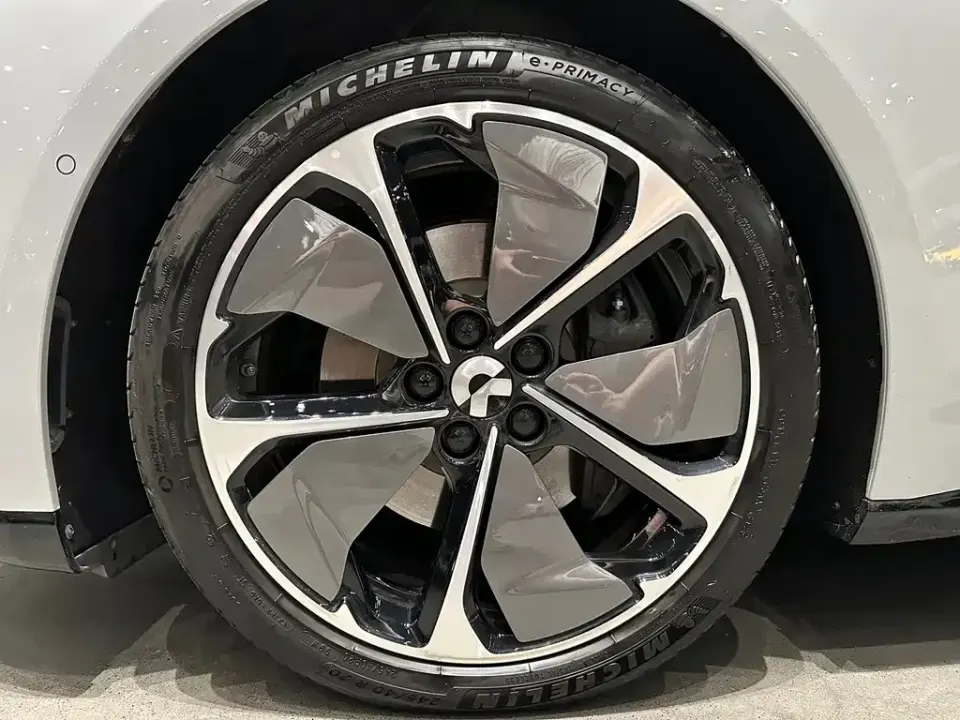 Nio ET5T
