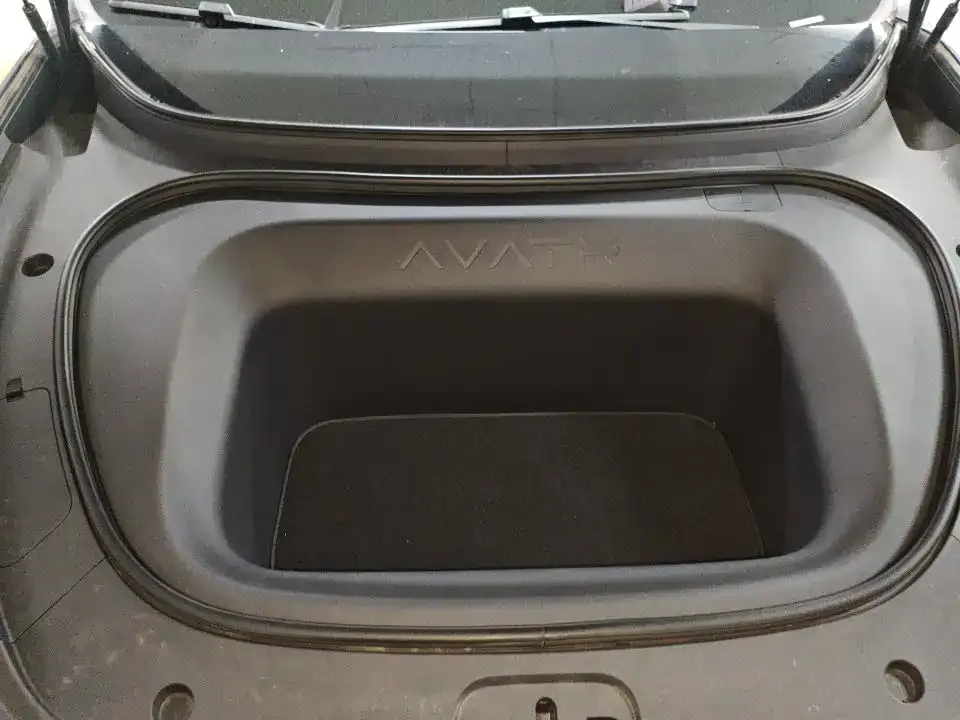 Avatr Avatr 06