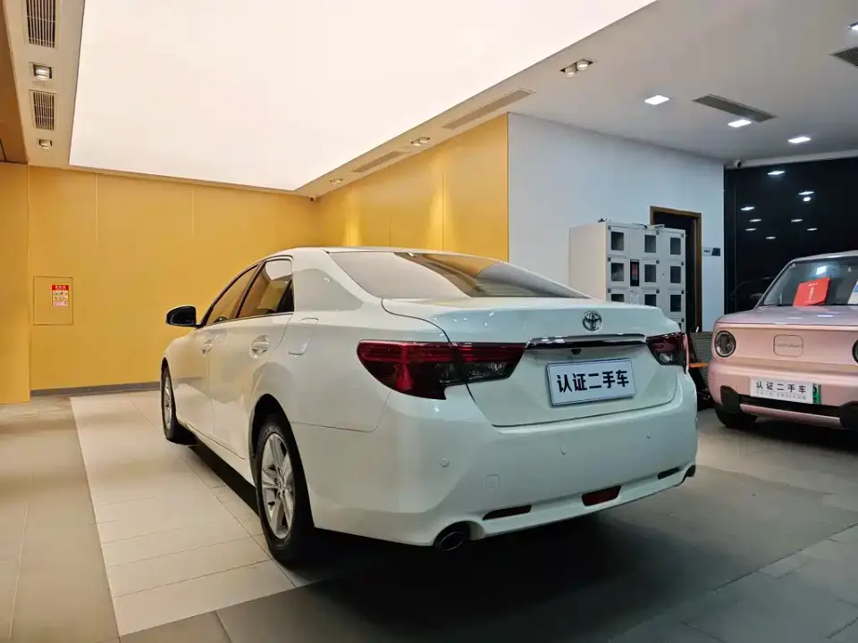Toyota Reiz