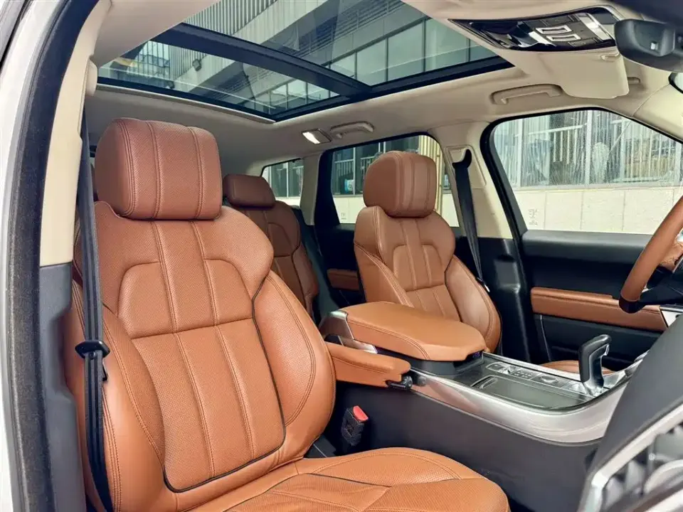 Land Rover Sport