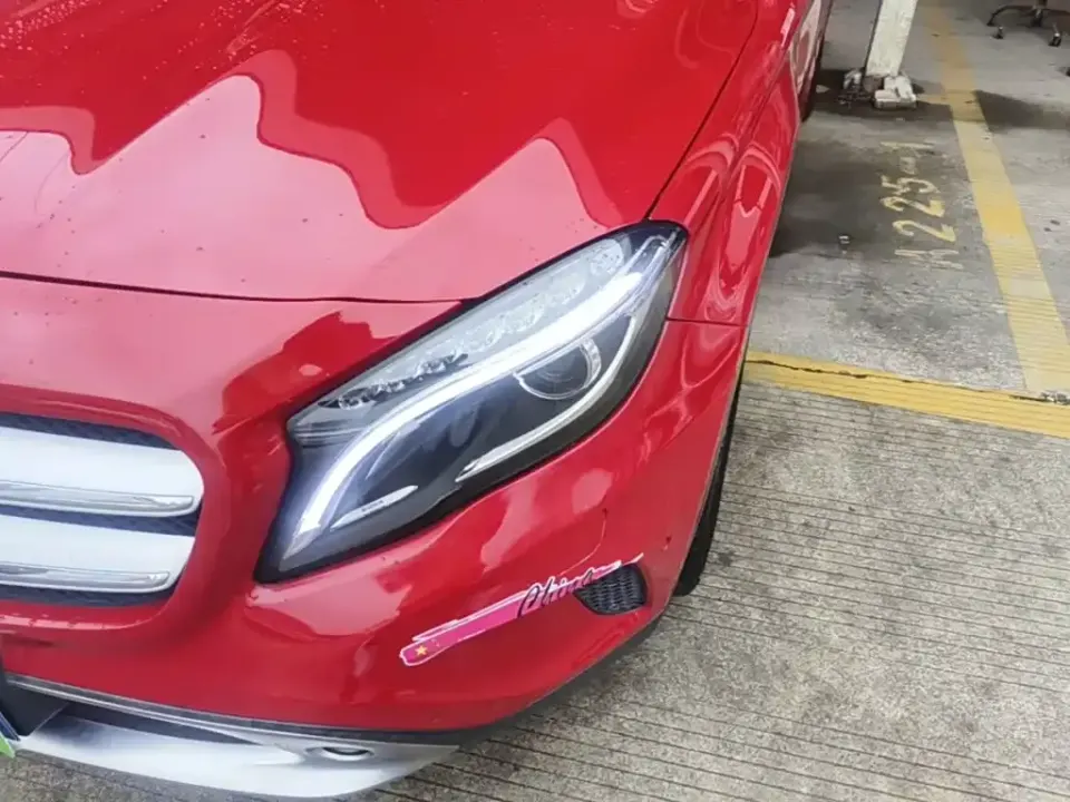 Mercedes-Benz GLA