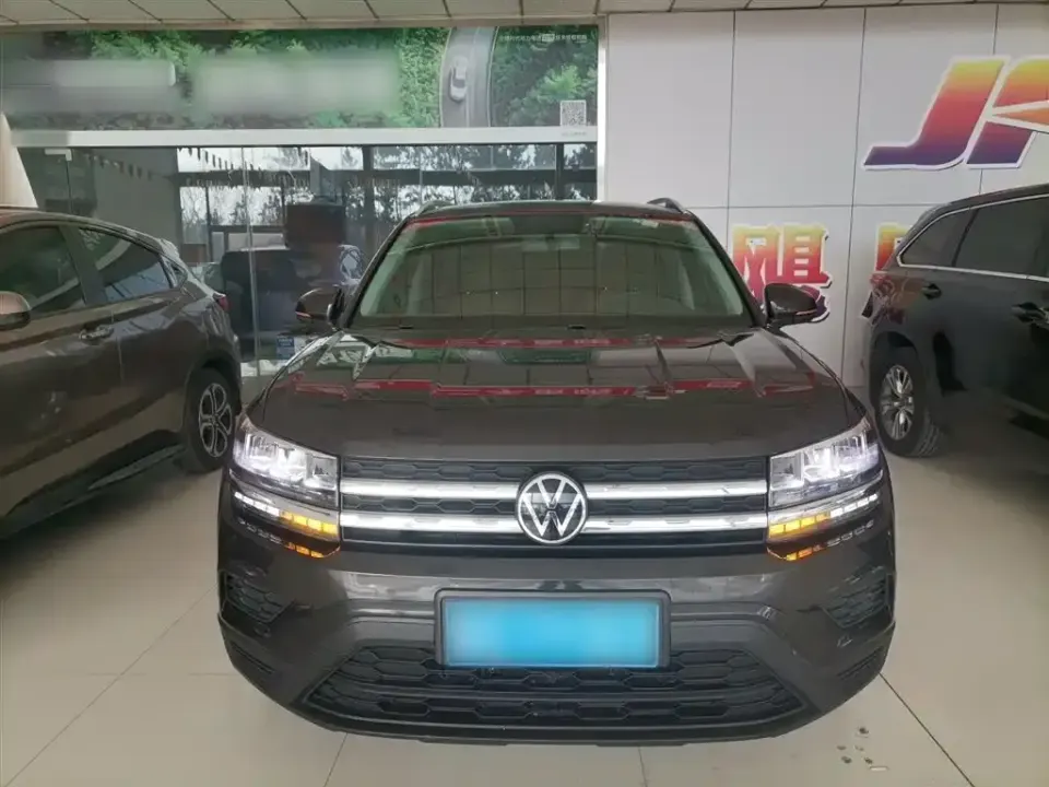 Volkswagen Tharu