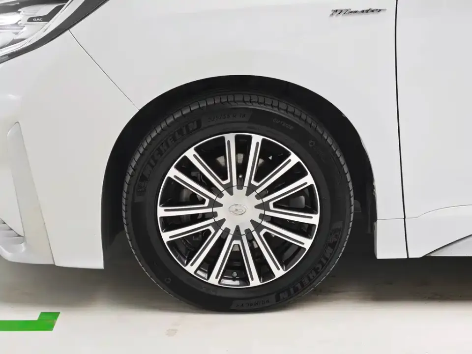 GAC Trumpchi M8