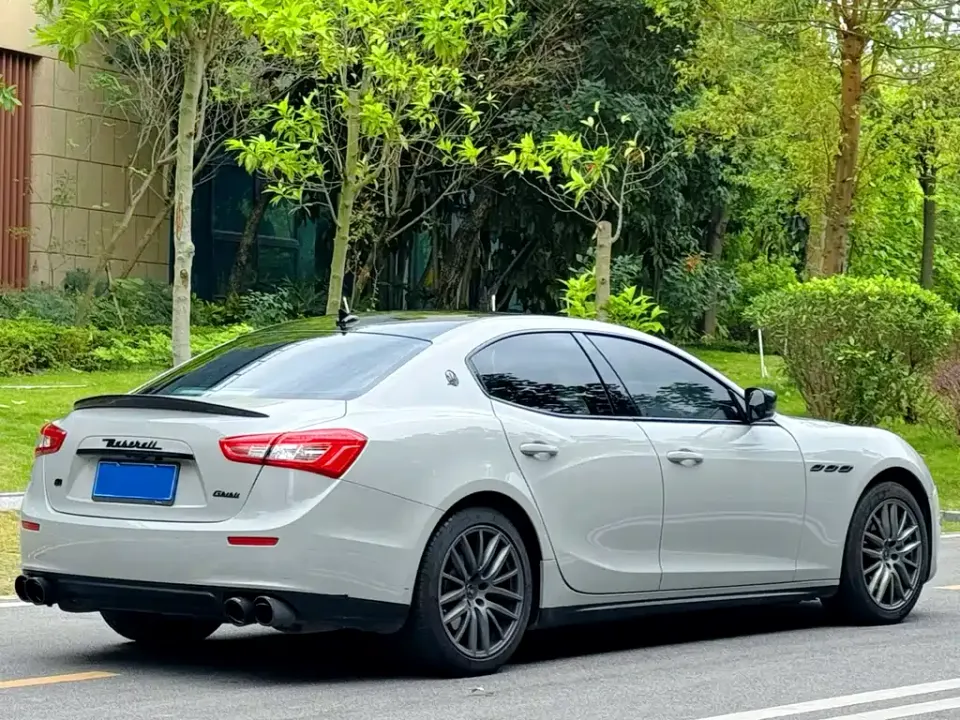 Maserati Ghibli
