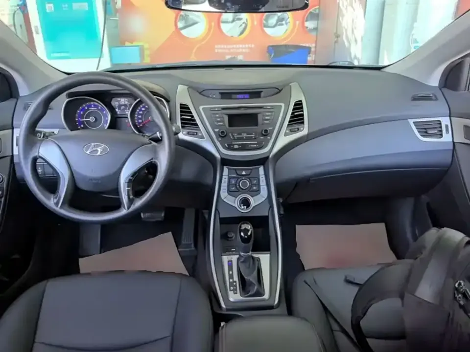 Hyundai Elantra Langdong
