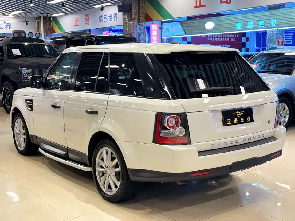 Land Rover Sport