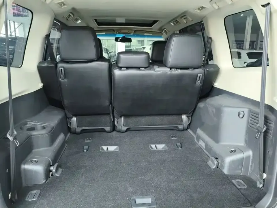 Mitsubishi Pajero (Import)