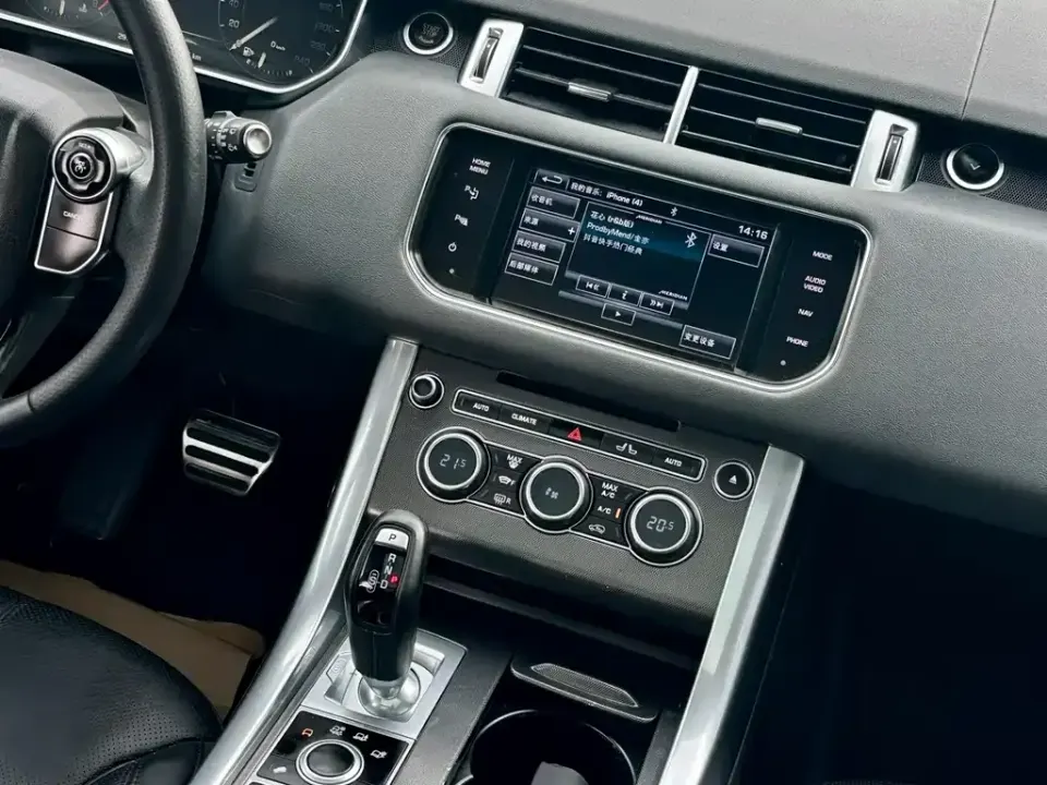 Land Rover Sport