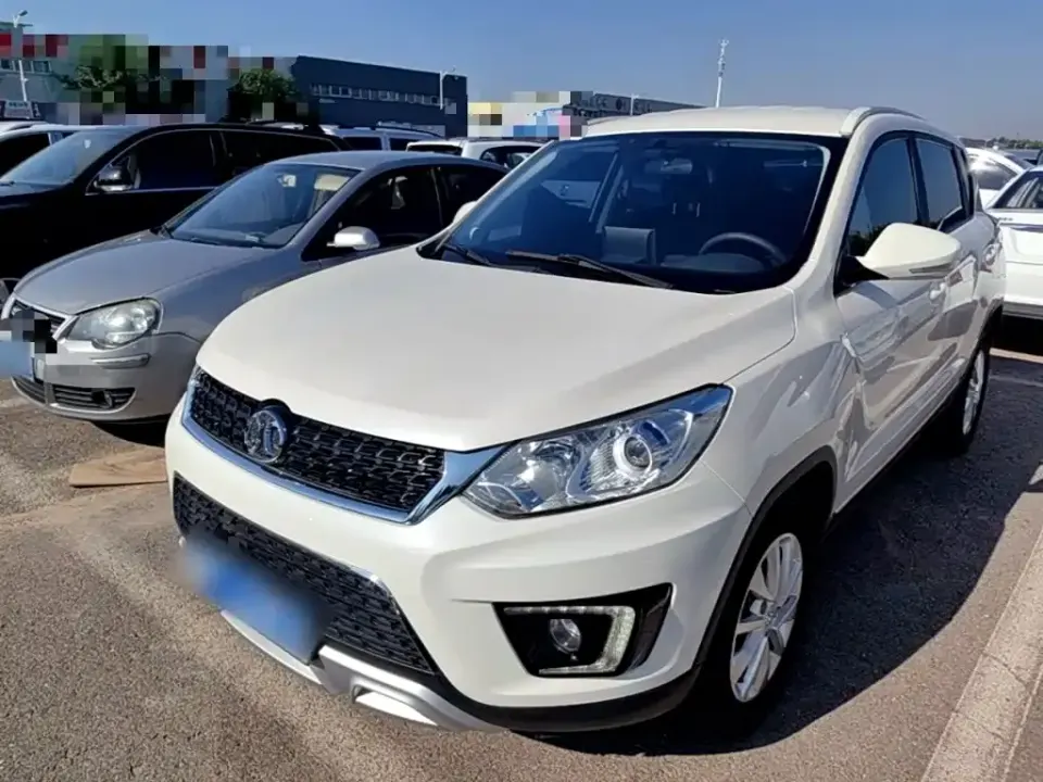 BAIC Senova X35