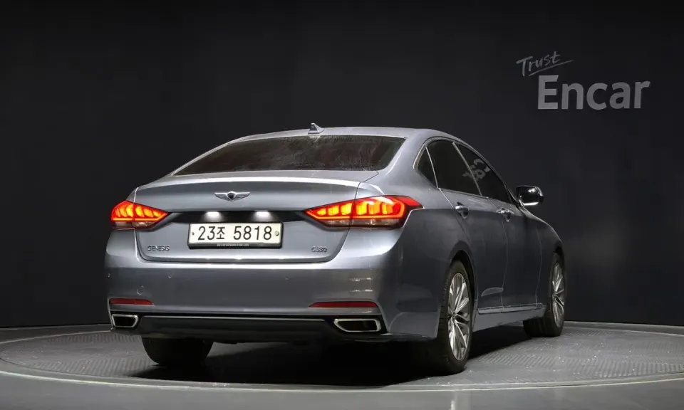 Hyundai Genesis