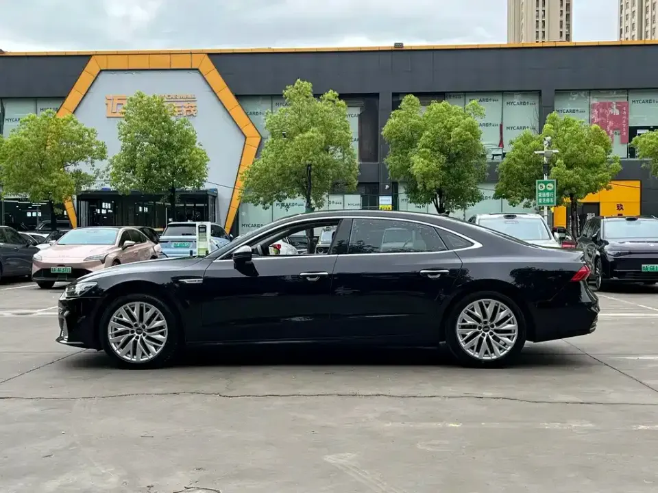 Audi A7L