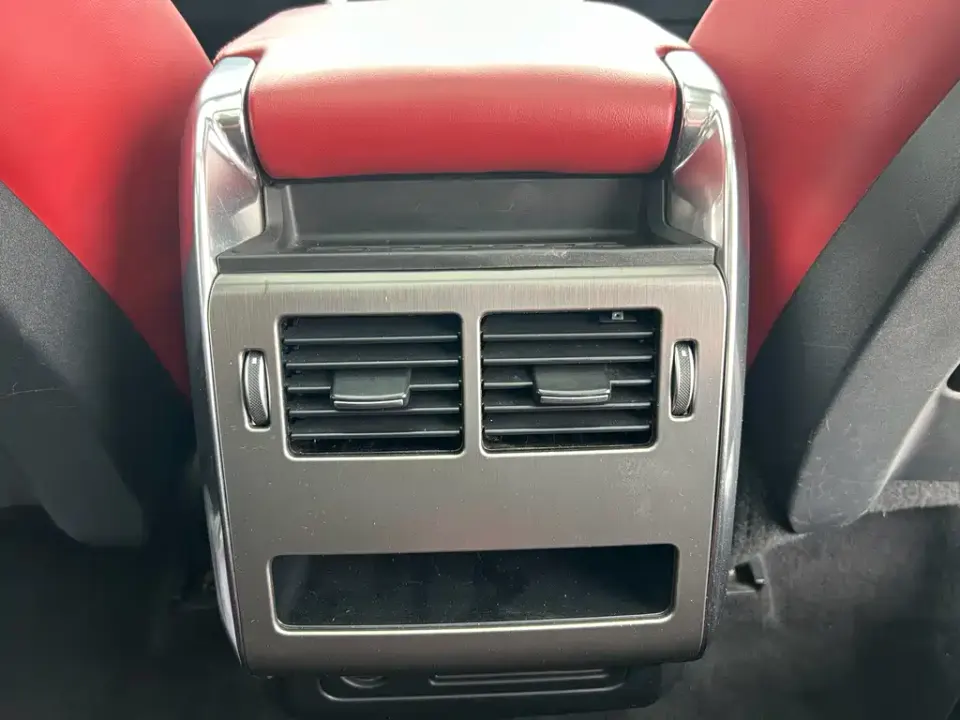 Land Rover Sport