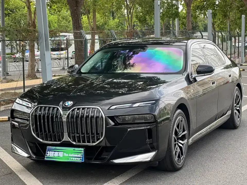 BMW 7-Series