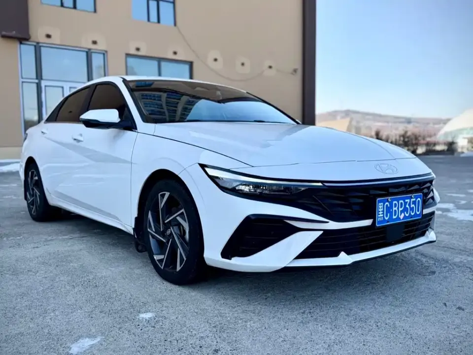 Hyundai Elantra