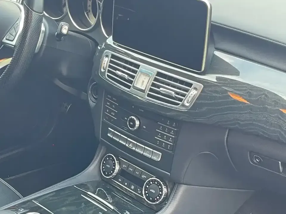 Mercedes-Benz CLS