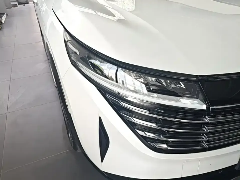 Nissan Teramont