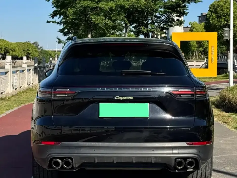 Porsche Cayenne Hybrid