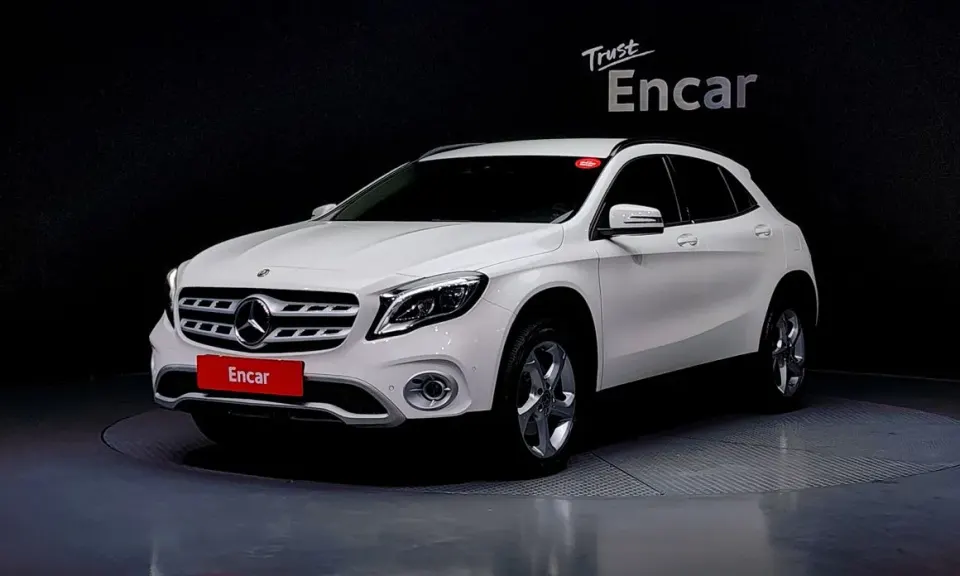 Mercedes-Benz GLA-Class