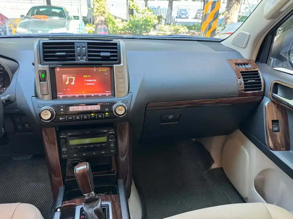 Toyota Prado (Import)