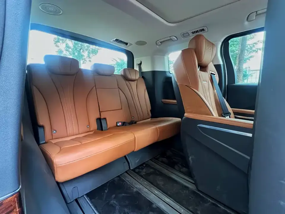 Hongqi Hongqi HQ9