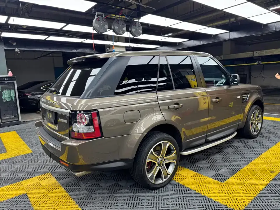 Land Rover Sport