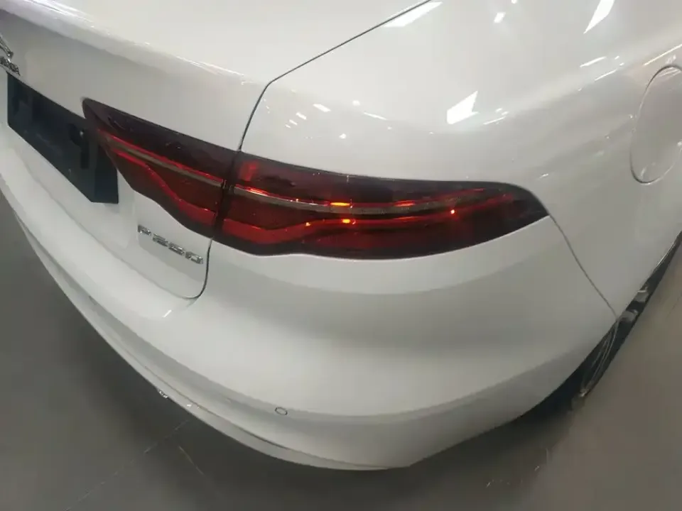 Jaguar XEL
