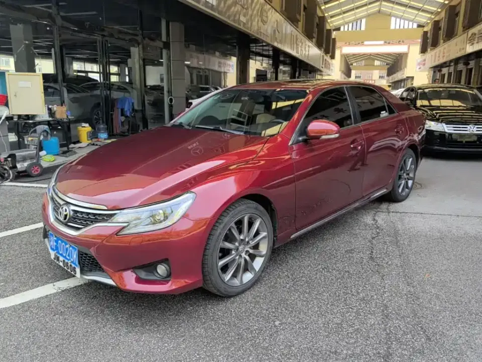 Toyota Reiz