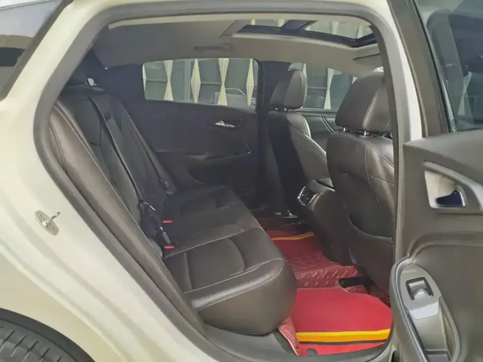 Chevrolet Malibu XL