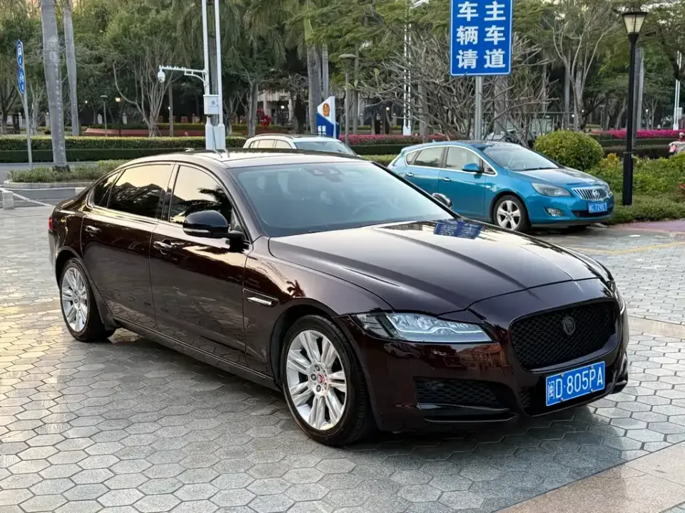 Jaguar XFL