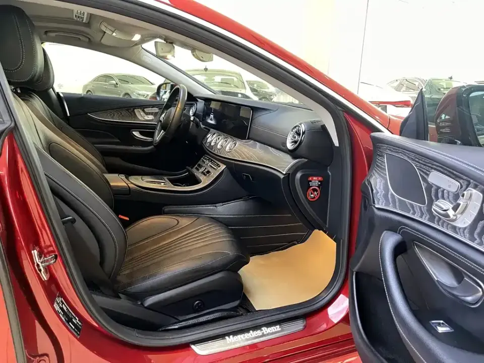 Mercedes-Benz CLS