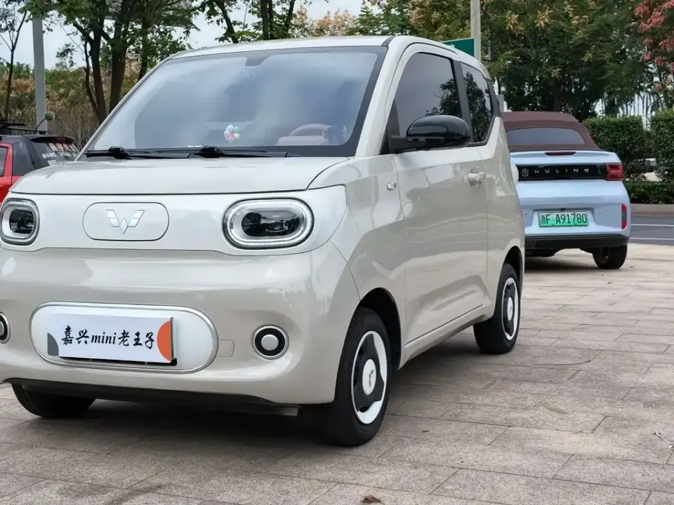 Wuling MINIEV