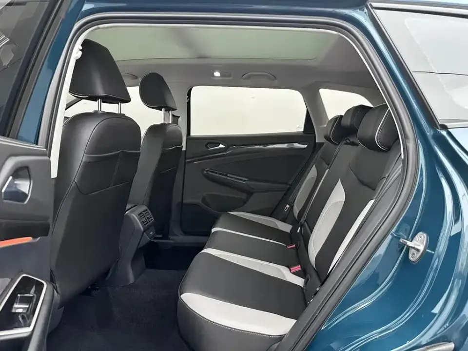 Jetta VS7