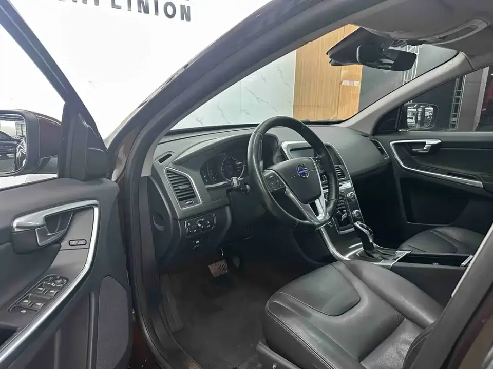 Volvo XC60 (Import)