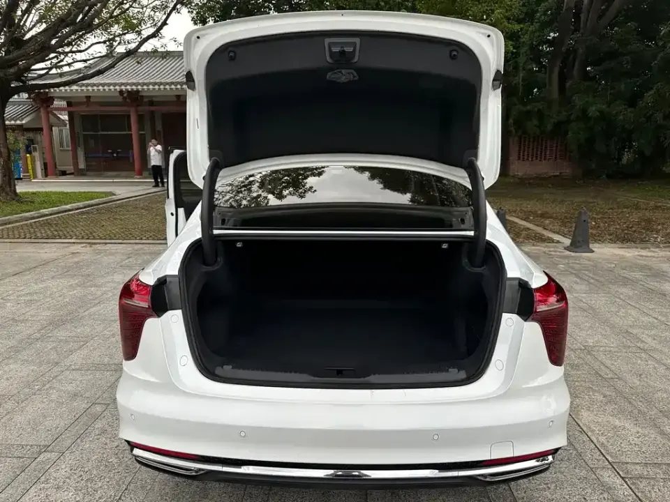 Hongqi Hongqi H5