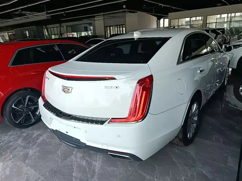 Cadillac XTS