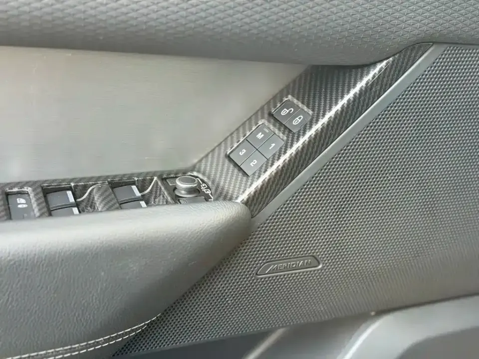 Land Rover Velar