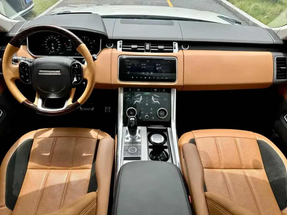 Land Rover Sport
