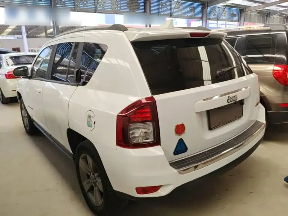 Jeep Compass (Import)