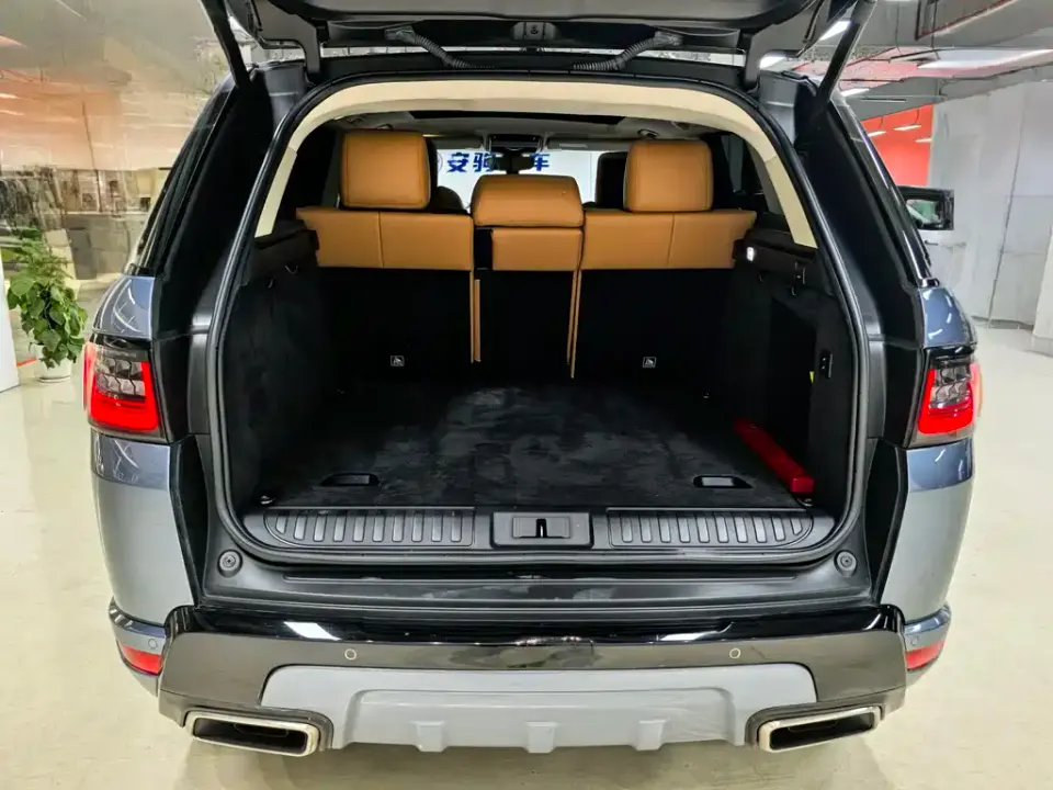 Land Rover Sport