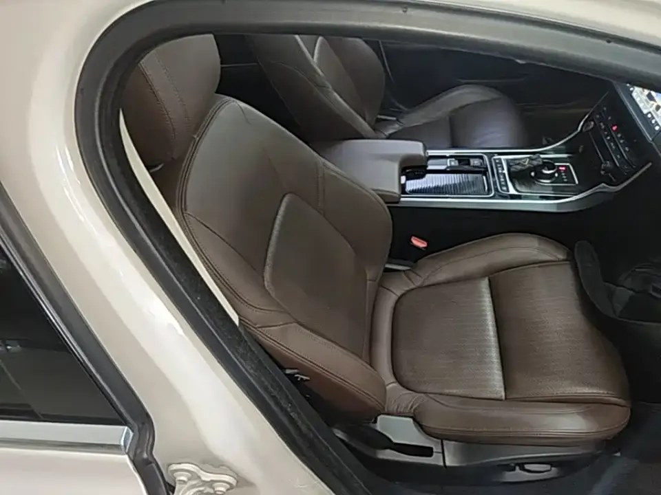 Jaguar XFL