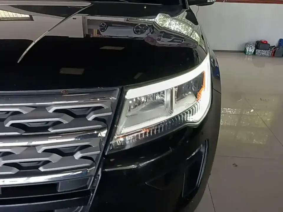 Ford Explorer (Import)