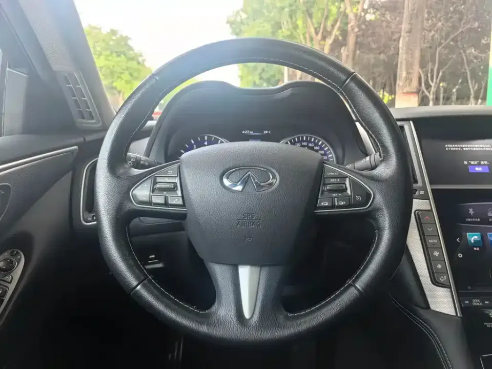 Infiniti Q50L