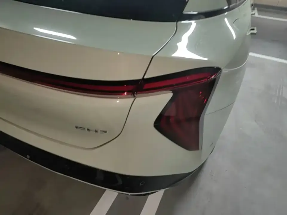 Hongqi Hongqi EH7