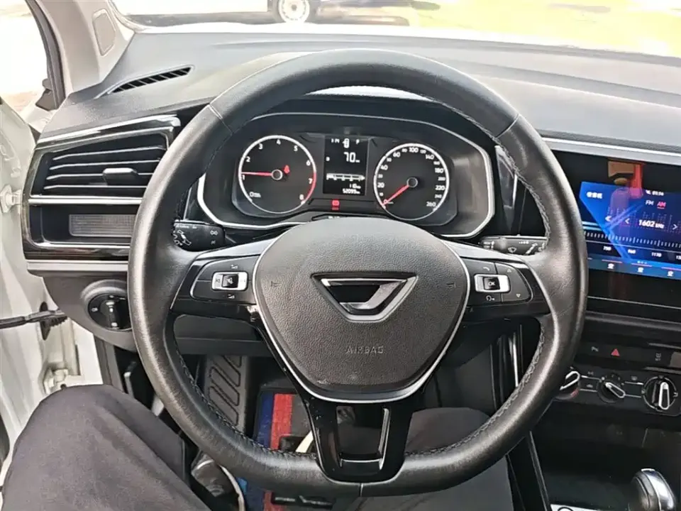 Jetta VS5