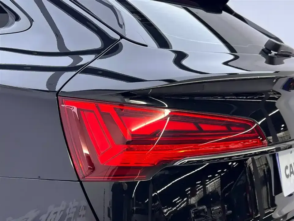 Audi Q5L Sportback