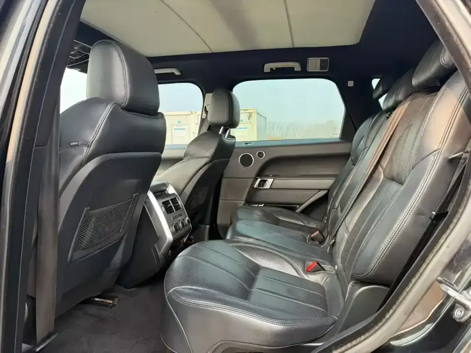 Land Rover Sport