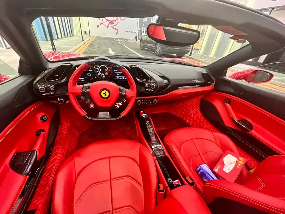 Ferrari 488